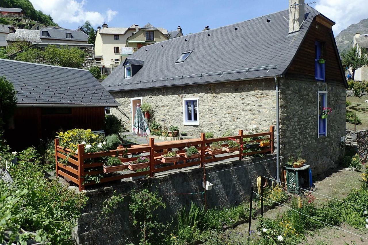 Gite Soum De L'Ase Grust Exterior photo